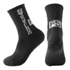 Calcetines de fútbol antideslizantes con agarres antideslizantes, calcetines deportivos transpirables de malla de secado rápido para entrenamiento al aire libre, suministro transfronterizo