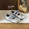 Zapatos de Cuero para Niñas Estilo Nuevo Otoño 2026 Estilo Coreano Lazo de Perla Punta Redonda Suela Suave Zapatos de Bebé