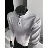 Camiseta retro americana 2026 para hombre con cuello Henry, manga larga para otoño e invierno, corte ajustado, top elegante y guapo, camiseta tipo polo