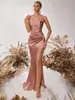 Vestido de noche para fiesta, sexy, con pliegues, elegante, moda europea y americana, de alta gama, de un solo hombro, estilo diosa, ajustado, con abertura
