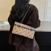 2026 Nueva Bolso Baguette de Lunares para Hombro para Mujer, Bolso Cruzado Retro Coreano para el Trabajo, Bolso Versátil de Nicho Estilo Ins