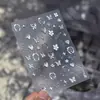 Pegatinas para Uñas Serie Mariposa, Calcomanías de Uñas Coloridas con Luz de Concha, Decoración de Pegamento de Tira de Relieve de Celebridad de Internet al por Mayor