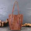 Bolso Cubo Retro de Gran Capacidad para Mujer 2025 Otoño e Invierno Nuevo Tendencia Versátil Bolso de Hombro para el Trabajo Bolso Tote de Alta Gama para Mujer