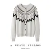 Cardigã de Caxemira Jacquard Fair Isle 2026 Inverno Novo Feminino Gola Redonda Color Block Estilo Doce Casaco Quente