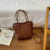 2026 Nuevo Bolso Cubo Versátil de Estilo Coreano Retro Nicho para Mujer Bolso de Hombro Único Cruzado de Cuero Suave Bolso Tote