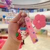 Sanrio Kurome Llavero de Fresa Abrazo Llavero Lindo para Mujer Colgante para Coche Estudiante Mochila Escolar Colgante Regalo