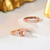 Anéis de Casal Europeus e Americanos para Mulheres Estilo Floresta Geométrica Design com Zircônia Embutida Anel de Banda Lisa Anel Versátil Conjunto de Duas Peças