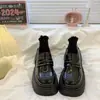 Mocasines de suela gruesa para mujer 2026 nuevo popular otoño versátil estilo británico zapatos pequeños de cuero tacón grueso negro zapatos de una sola suela para mujer