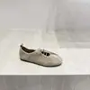 Versión de Cuero Suave ~ Nuevos 2026 Bailarinas Redondas Retro de Gamuza de Nicho con Correas Cruzadas Elásticas para Mujer