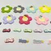 Lindo Dibujo Animado Flor de Cinco Pétalos Girasol Animal Pequeño DIY Funda para Teléfono Móvil Pasador Accesorios para el Cabello PVC Agujero Accesorios para Zapatos Pegatina