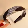 Diadema Retro Francesa Femenina Trenzado Empalmado Paquete de Cabello a Cuadros Diadema de Presión para el Cabello Popular 2024 Nuevo Pasador Adorno para el Cabello