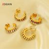 Nuevos aretes de diamantes en forma de C de acero inoxidable transfronterizo para mujer, estilo comodín europeo y americano, aretes de acero de titanio con textura de oro de 18 quilates, en stock, venta al por mayor