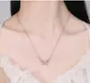 Collar transfronterizo estilo europeo y americano 2023 nuevo cadena para clavícula femenina ins cadena niche lujo ligero diamante cuadrado colgante de mariposa