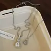 Ven a la Riqueza~Collar con Colgante de Bolsa de Dinero Abrible para Mujer, Cadena de Cuello Versátil y Elegante de Nicho, Cadena para Suéter