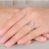 Anillo de Moda Geométrico Simple de Plata S925 con Circonita para Mujer, Anillo de Diamante de Cuatro Garras, Anillo de Compromiso Ajustable, Accesorio de Gama Alta al por Mayor
