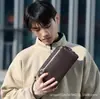 Bolso de Mano Transfronterizo de Cuero Suave para Uso de Negocios y Casual, Bolso de Mano Vintage de Moda para Hombre, Versión Mejorada para Teléfono, Grande 2601