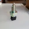 Interruptor de Luz de Reversa Adecuado para Jetta, Chery Qiyun, Fengyun 020945415A