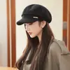 Boinas de cabeza grande de estilo coreano para mujer, gorro octogonal pequeño de moda para otoño e invierno, sombrero de pintor vintage combinable.