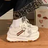 Zapatillas Cortez para mujer 2026 nuevo modelo primavera y otoño suela gruesa zapatos deportivos transpirables versátiles ligeros casual zapatos de mujer tendencia ins
