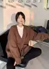 Cardigan suéter macio e confortável, estilo despojado para mulheres, nova coleção primavera/outono 2025, peça de tricô com decote V inspirada na Coreia para o início da primavera