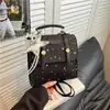 Mochila Coreana 2026 Nova Moda Simples e Estilosa com Padrão de Estrelas, Mochila Minimalista Estilo College para Meninas