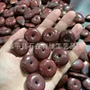 Oferta especial em pingente de paz de jade vermelho natural Yiding, pingente de gota d'água vermelha Yiding, joias unissex, atacado de liquidação