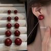 Pendientes sencillos de moda retro estilo Hong Kong con forma de gorro rojo y perlas para mujer, ligeros, lujosos, con un diseño de nicho exquisito, ¡nuevos!