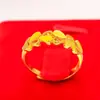 Vietnam Sha Oro Pareja Hombres y Mujeres Flor Oro Chapado Anillo Vivo Rama Dorada Hoja de Jade Anillo Abierto Desvaneciéndose por Mucho Tiempo
