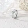 Anillo Sencillo de Estilo Frío Transfronterizo de Acero de Titanio que No se Desvanece, Anillo Liso de Alta Gama, Anillo Brillante de Acero Inoxidable para Hombre y Mujer, Mismo Estilo