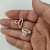 Percha de Ropa Pintada Personalizada 15*18mm DIY Hecha a Mano Cuentas Cuentas Sueltas Hilo Pluma Llavero Colgante Accesorios de Joyería