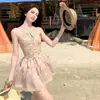 Lujo ligero, puro y sexy, conjunto de dos piezas con top halter de encaje tridimensional y falda abullonada de cintura alta adelgazante en azul