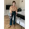 Jeans Acampanados Cortos de Mujer de Cintura Alta con Doble Hebilla en Color Denim Liso [Estiramiento Universal en Cuatro Direcciones] de Trece Líneas de Guangzhou