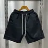 Shorts Casuais Simples de Cor Sólida para Homem Verão Novo Shorts Esportivos de Perna Reta Tendência 2025 Versátil Shorts de Praia