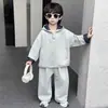 Conjunto de Primavera y Otoño para Niños 2026 Nuevo Estilo Coreano Moda Sudadera con Capucha Conjunto para Niños, Elegante Conjunto de Dos Piezas para Niños Pequeños