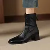 Botines negros para mujer 2026 nuevo estilo western punta cuadrada tacón grueso botas ajustadas otoño zapatos de cuero de tacón alto Botas Martin