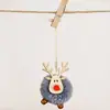 Decorações de Natal, veado de pelúcia com pelo de lã, decorações pendentes de veado, pingentes de fatia em formato de veado para árvore de Natal, decorações pendentes de madeira festivas, adequadas para festas de Natal, uso interno/externo.