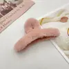 Oufei Le versão coreana do grande clipe de pelúcia de vison outono e inverno parte de trás da cabeça cabelo de coelho clipe de tubarão grampo de cabelo acessórios de cabelo atacado