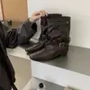 Botas de cavaleiro quadradas elegantes de outono e inverno para o deserto, de cano médio com fivela, estilo cinto retrô, para mulheres, novas 2026, botas curtas