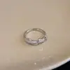 Anillo de Lujo Ligero con Diamantes Completos, Tacto de Serpiente, Diseño de Nicho para Mujer, Índice, Anillo Frío de Personalidad de Alta Moda