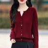 2025 Primavera y Otoño Nueva Moda Femenina Cárdigan Simple con Cuello en V Chaqueta Top de Suéter Exterior Versátil de Alta Gama