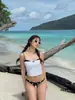 2026 Nuevo Modelo Estilo Coreano Adelgazante Lunares Traje de Baño de Dos Piezas para Vacaciones en la Playa para Niñas con Poco Busto, Sexy y Puro Estilo Ins