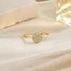 Anel Diamante Ondulação de Água Retrô de Luxo Leve Top de Linha Diamante Folha Personalizado Versátil Design Nicho Empilhável Anel Dedo Indicador