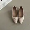 Sapatos Mary Jane estilo doce para mulheres, verão e outono, design de nicho, bico fino e raso, aumento interno de altura, macios e versáteis, adequados para o trabalho