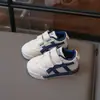 Zapatos para niños Primavera y Otoño Superficie de Cuero Zapatos Deportivos para Niños Zapatos de Running para Niños Ligeros Suela Suave Zapatos para Niñas Zapatos para Niños de Jardín de Infancia Individual