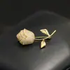 Broche Compacto Clássico e Elegante com Zircônias, Versátil Flor Tulipa em Ouro e Prata, Broche de Buquê de Rosas, Broche de Lapela para Mulheres
