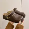 Sandálias Birkenstock Estilo Retrô para Aumentar a Altura para Mulheres, Novidade para o Inverno de 2026, Chinelos Slip-On com Biqueira Fechada para Uso Externo, Sapatos Planos Antiderrapantes Preguiçosos