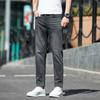 Jeans de Tencel 9 Pontos Verão 2025 Masculino Fino Azul Claro Slim Fit Barra Afunilada Elástico Mais Fácil de Combinar Calça Casual 9 Pontos