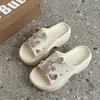 Sandalias de mujer de moda estilo coreano, nuevo modelo primavera 2025 para uso exterior, a la moda, cómodas, que aumentan la altura, chanclas de playa con suela gruesa