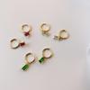 Hebilla de oreja de circonita de color cuadrado retro para mujer, microincrustaciones sencillas, diseño de anillo de oreja de nicho coreano, joyería para la oreja con sentido del oído, venta al por mayor