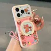 Aplicable a Apple instantáneamente se convierte en 17promax traje de baño gato KT Crayon Shin-chan soporte iPhone teléfono móvil funda blanda y dura personalización